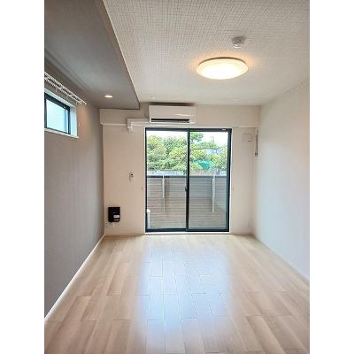 メゾン　セレーナ 101【管理NO：1-027079801-01010】 ★家具家電は申し込み後に搬入しますの物件写真2