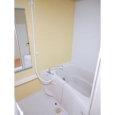 メゾン・ド・アーブル 201【管理NO：1-015461601-02010】 ★家具家電は申し込み後に搬入しますの物件写真4