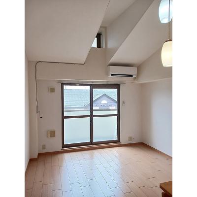 シェーネスベルク 307【管理NO：1-013381701-03070】 ★家具家電は申し込み後に搬入します★ ★2026年11月中旬入居可能★の物件写真2