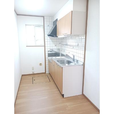 マロンスクウェアＢ 104【管理NO：1-010906202-01040】 ★家具家電は申し込み後に搬入しますの物件写真3