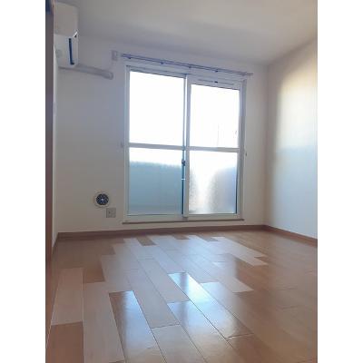 グランアベニール 303【管理NO：1-011657501-03030】 ★家具家電は申し込み後に搬入します 2026年07月下旬入居可能の物件写真2