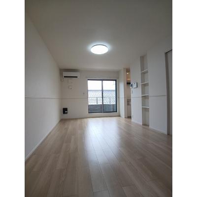 スマイル 202【管理NO：1-028090701-02020】 ★家具家電は申し込み後に搬入しますの物件写真2