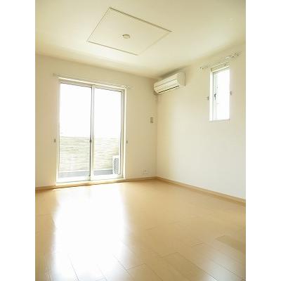 フィオーレＹＳ 105【管理NO：1-016949201-01040】 ★家具家電は申し込み後に搬入します★ ★2026年08月下旬入居可能★の物件写真2