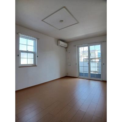 メゾン・リヴェールⅡ 105【管理NO：1-014617801-01040】 ★家具家電は申し込み後に搬入しますの物件写真2