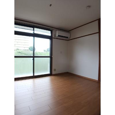 シティハイツ三須 201【管理NO：1-001059601-02010】 ★家具家電は申し込み後に搬入しますの物件写真2