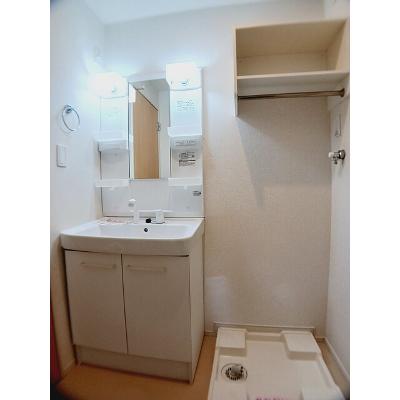 ラ・ルーチェ 102【管理NO：1-022789501-01020】 ★家具家電は申し込み後に搬入します★の物件写真6