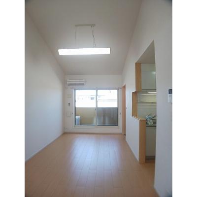 ケイズ・ヒビキ 205【管理NO：1-017238901-02040】 ★家具家電は申し込み後に搬入します★の物件写真2