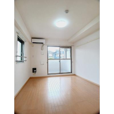 ノーブル古瀬 201【管理NO：1-015415101-02010】 ★家具家電は申し込み後に搬入します★の物件写真2