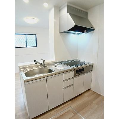 サンライズ久沢 106【管理NO：1-028670201-01050】 ★家具家電は申し込み後に搬入します★の物件写真3
