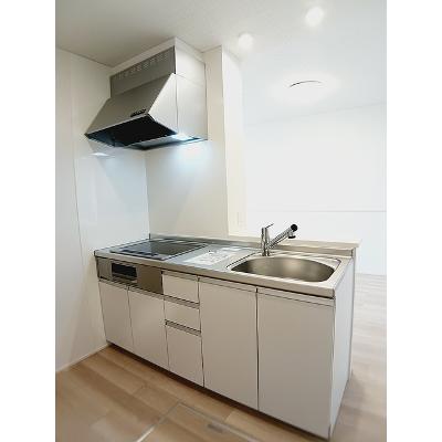 サンライズ久沢 102【管理NO：1-028670201-01020】 ★家具家電は申し込み後に搬入します★の物件写真3