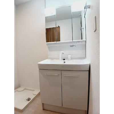 サンライズ久沢 102【管理NO：1-028670201-01020】 ★家具家電は申し込み後に搬入します★の物件写真6