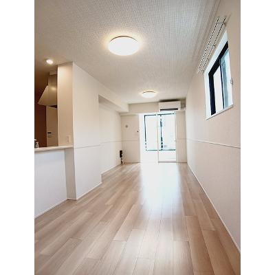 サンライズ久沢 101【管理NO：1-028670201-01010】 ★家具家電は申し込み後に搬入します★の物件写真2