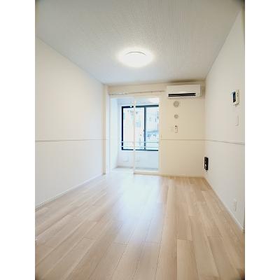 フレスクーラ 103【管理NO：1-028444301-01030】 ★家具家電は申し込み後に搬入しますの物件写真2