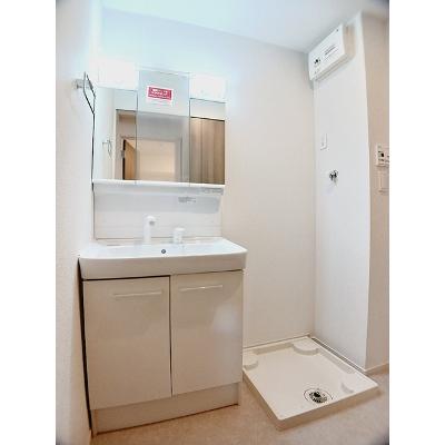 フレスクーラ 103【管理NO：1-028444301-01030】 ★家具家電は申し込み後に搬入しますの物件写真6