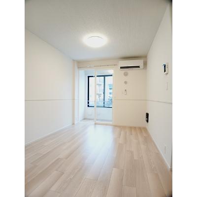 フレスクーラ 102【管理NO：1-028444301-01020】 ★家具家電は申し込み後に搬入しますの物件写真2