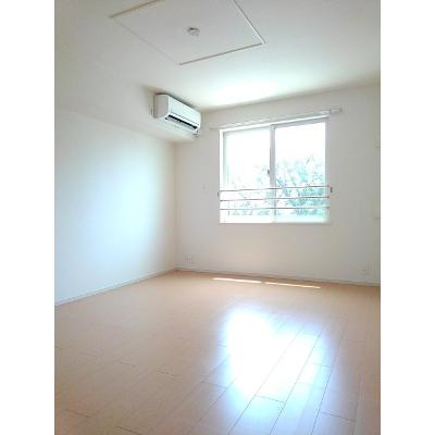 シックラベール 202【管理NO：1-020321601-02020】 ★家具家電は申し込み後に搬入します 2026年07月下旬入居可能の物件写真2