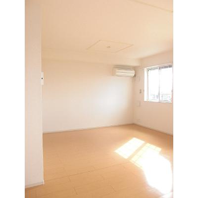 シャンドコリーヌ 105【管理NO：1-017349401-01040】 ★家具家電は申し込み後に搬入します 2026年07月下旬入居可能の物件写真2