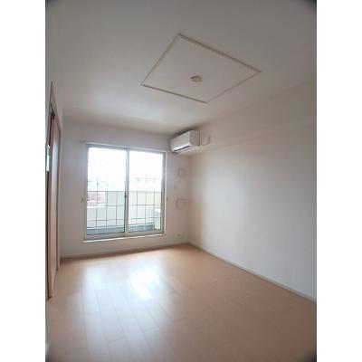 エスペランサ 203【管理NO：1-017312301-02030】 ★家具家電は申し込み後に搬入しますの物件写真2