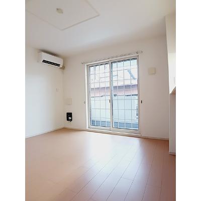 ヴェルドミールⅢ 101【管理NO：1-017150701-01010】 ★家具家電は申し込み後に搬入します★の物件写真2