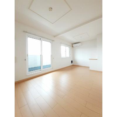 エスポワール・ノース 203【管理NO：1-016176501-02030】 ★家具家電は申し込み後に搬入します★の物件写真2