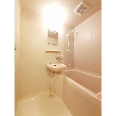 ウッディハイツ 105【管理NO：1-004895901-01040】 ★家具家電は申し込み後に搬入します★ ★2026年10月下旬入居可能★の物件写真4
