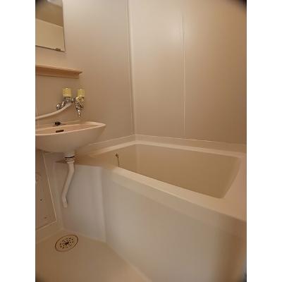 エルディム駿河台 201【管理NO：1-002993901-02010】 ★家具家電は申し込み後に搬入しますの物件写真4