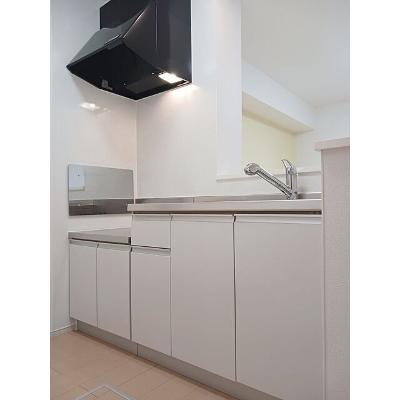 センチュリーナカダ 102【管理NO：1-020792301-01020】 ★家具家電は申し込み後に搬入します★ ★2026年10月中旬入居可能★の物件写真3