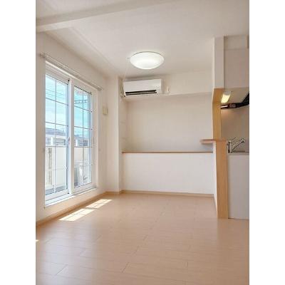 ヴィラ向屋敷 201【管理NO：1-016533601-02010】 ★家具家電は申し込み後に搬入します★の物件写真2