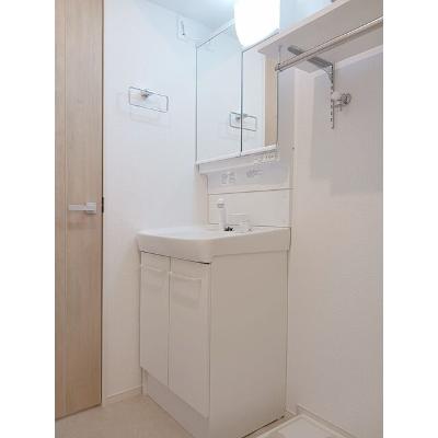 ディオネ 101【管理NO：1-027834501-01010】 ★家具家電は申し込み後に搬入します★の物件写真6