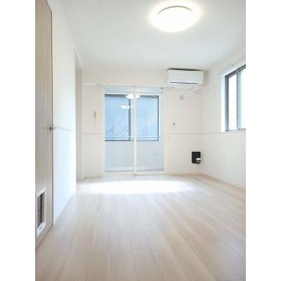 ゴールドリング船越南 103【管理NO：1-027861801-01030】 ★家具家電は申し込み後に搬入しますの物件写真2