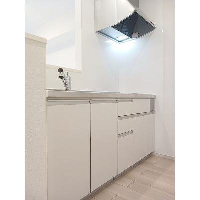 ラピスラズリⅤ 205【管理NO：1-027709301-02040】 ★家具家電は申し込み後に搬入します★の物件写真3