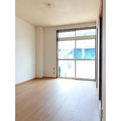 ブルーシティＢ 101【管理NO：1-003547902-01010】 ★家具家電は申し込み後に搬入します★の物件写真2