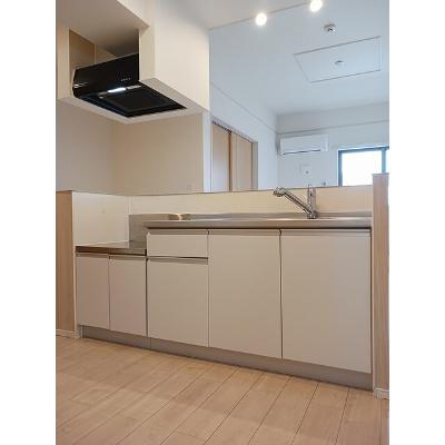 カーサ・グラースⅠ 202【管理NO：1-017627701-02020】 ★家具家電は申し込み後に搬入します★の物件写真3