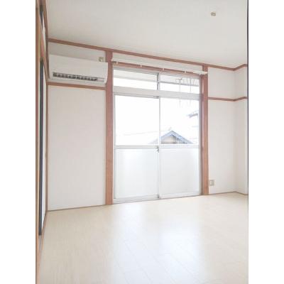 エルディム松本 205【管理NO：1-001233201-02040】 ★家具家電は申し込み後に搬入しますの物件写真2