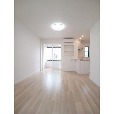 ヒカルサ焼津塩津ウエスト 206【管理NO：1-028391701-02050】 ★家具家電は申し込み後に搬入しますの物件写真2