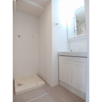 ココル 102【管理NO：1-028106501-01020】 ★家具家電は申し込み後に搬入します★の物件写真6
