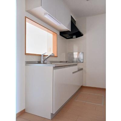 サンリット　メロウ 102【管理NO：1-015125801-01020】 ★家具家電は申し込み後に搬入します 2026年08月中旬入居可能の物件写真3