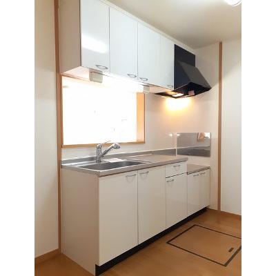 アミティエ 105【管理NO：1-014032901-01040】 ★家具家電は申し込み後に搬入します 2026年08月中旬入居可能の物件写真3