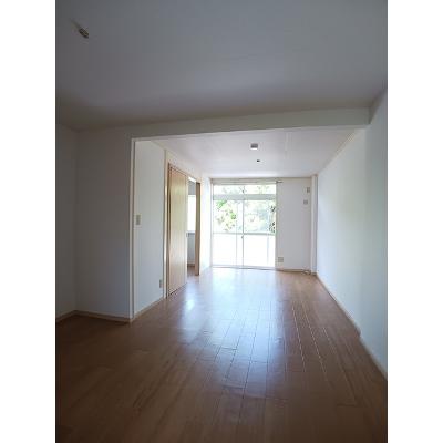 ライフピア 105【管理NO：1-004466501-01040】 ★家具家電は申し込み後に搬入しますの物件写真2