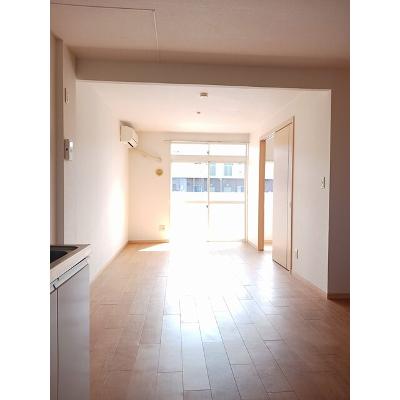 ベルルーム　Ａ 105【管理NO：1-003030901-01040】 ★家具家電は申し込み後に搬入しますの物件写真2