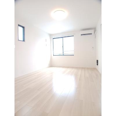ジール 207【管理NO：1-028356701-02060】 ★家具家電は申し込み後に搬入しますの物件写真2