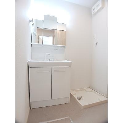 ジール 203【管理NO：1-028356701-02030】 ★家具家電は申し込み後に搬入しますの物件写真6