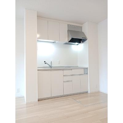 ジール 101【管理NO：1-028356701-01010】 ★家具家電は申し込み後に搬入しますの物件写真3