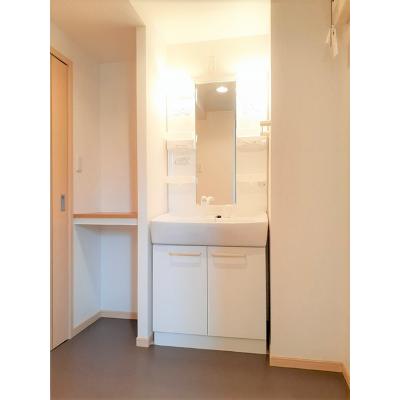 セレノ　パラッツオ 105【管理NO：1-016364301-01040】 ★家具家電は申し込み後に搬入します 2026年10月中旬入居可能の物件写真6