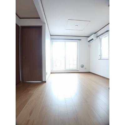 シュトラーセ　Ｂ 201【管理NO：1-011639702-02010】 ★家具家電は申し込み後に搬入します★の物件写真2