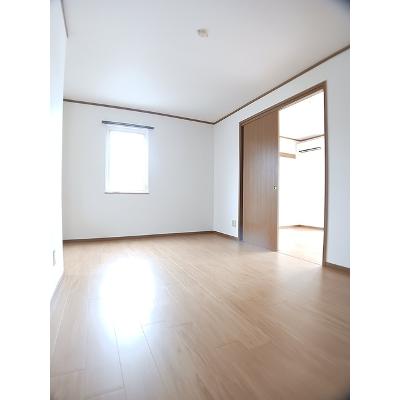 フルール・ド・スリジェ　Ａ 103【管理NO：1-010298301-01030】 ★家具家電は申し込み後に搬入しますの物件写真2