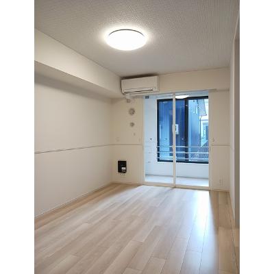 ミーサ 102【管理NO：1-026944601-01020】 ★家具家電は申し込み後に搬入しますの物件写真2