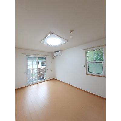 ソル・レヴァンテ　Ⅱ 103【管理NO：1-014598402-01030】 ★家具家電は申し込み後に搬入しますの物件写真2