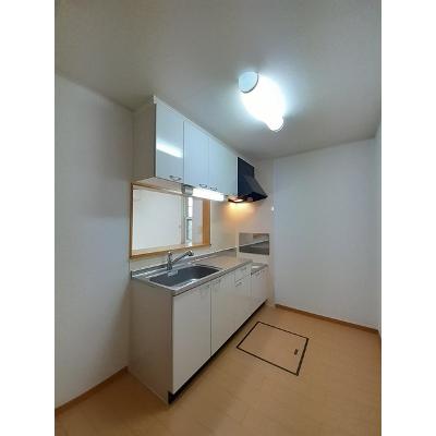 ソル・レヴァンテ　Ⅱ 103【管理NO：1-014598402-01030】 ★家具家電は申し込み後に搬入しますの物件写真3
