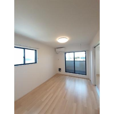 シエロ 201【管理NO：1-027382501-02010】 ★家具家電は申し込み後に搬入します★の物件写真2
